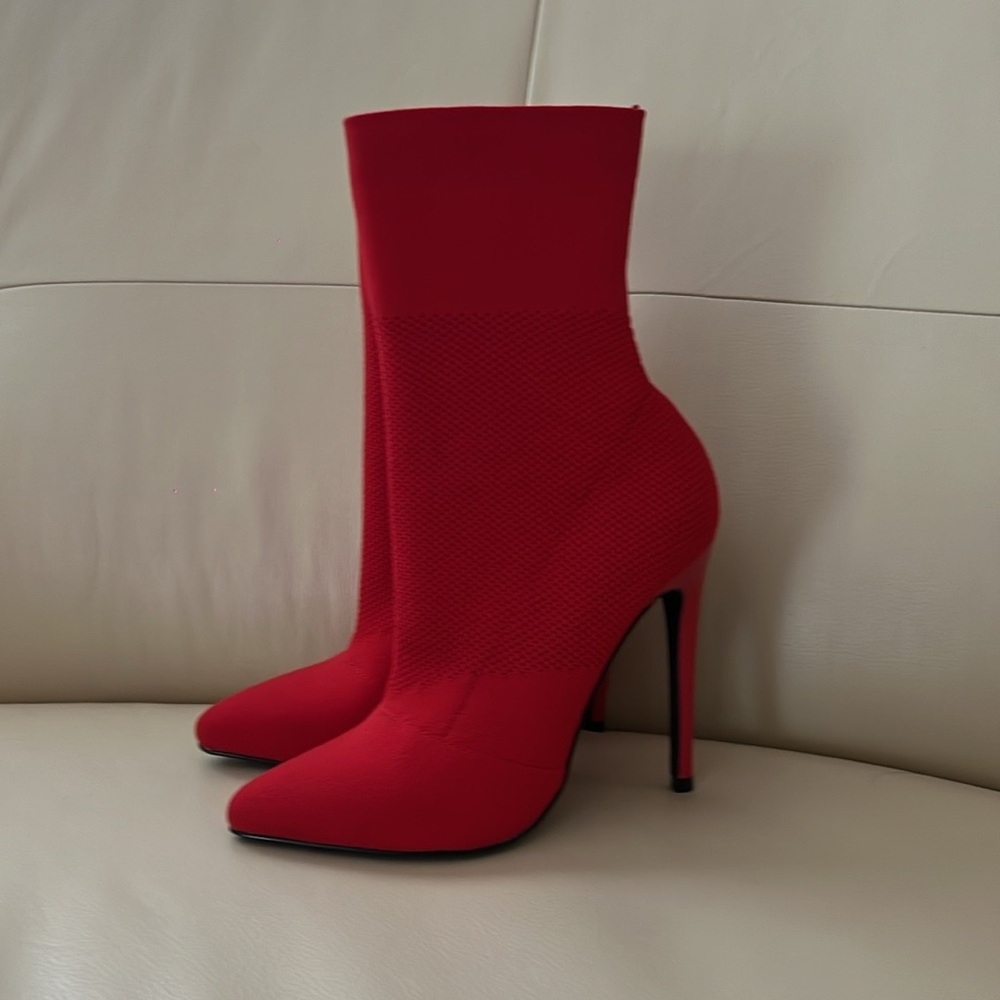 They Have Only Been Worn Once And Are In Impeccab… - image 1